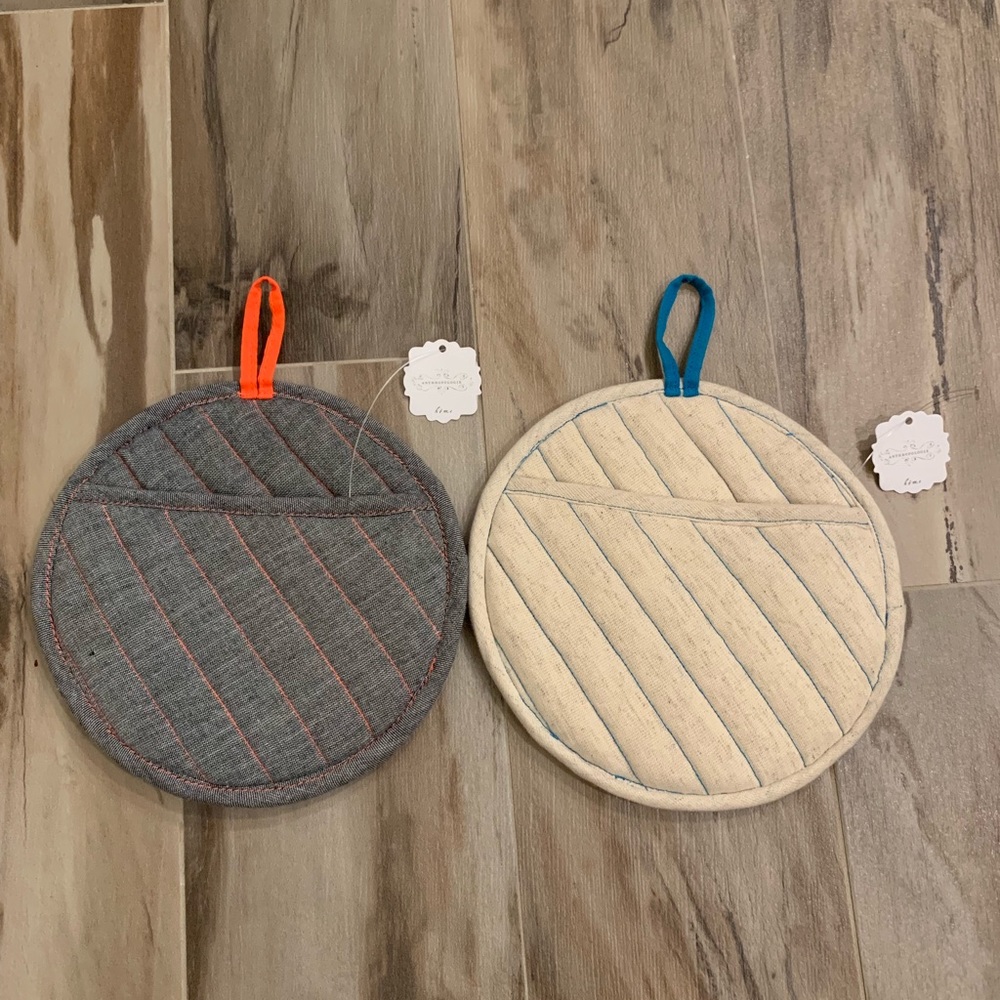 NWT Anthropologie Home Pot Holder Set